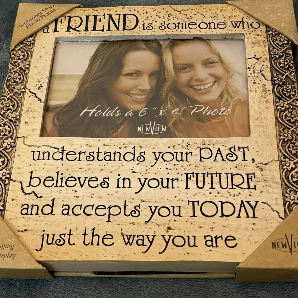 New View Sentiment Stone Picture Frame Friends 6x4